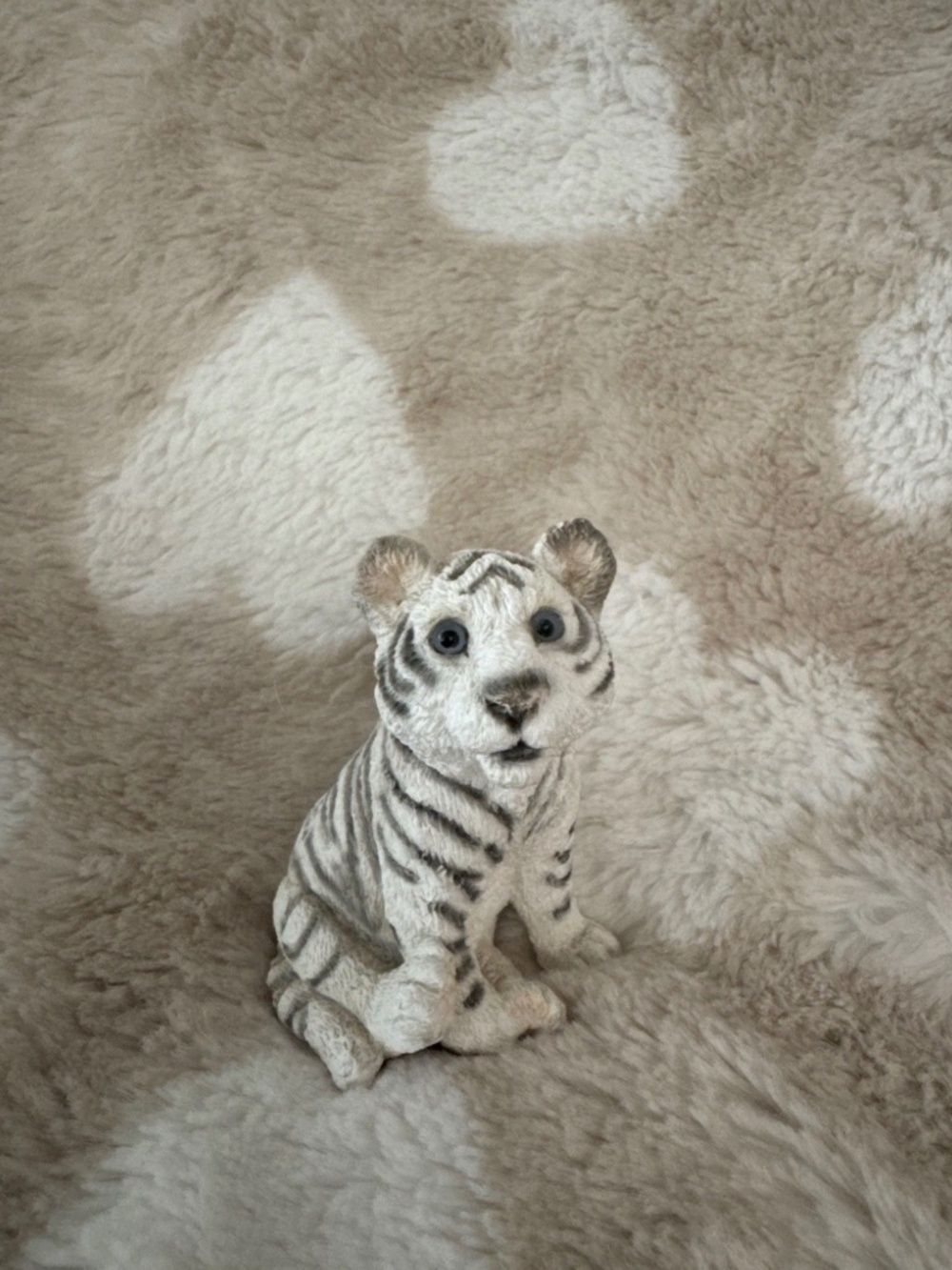 Mini White Tiger Cub Figure